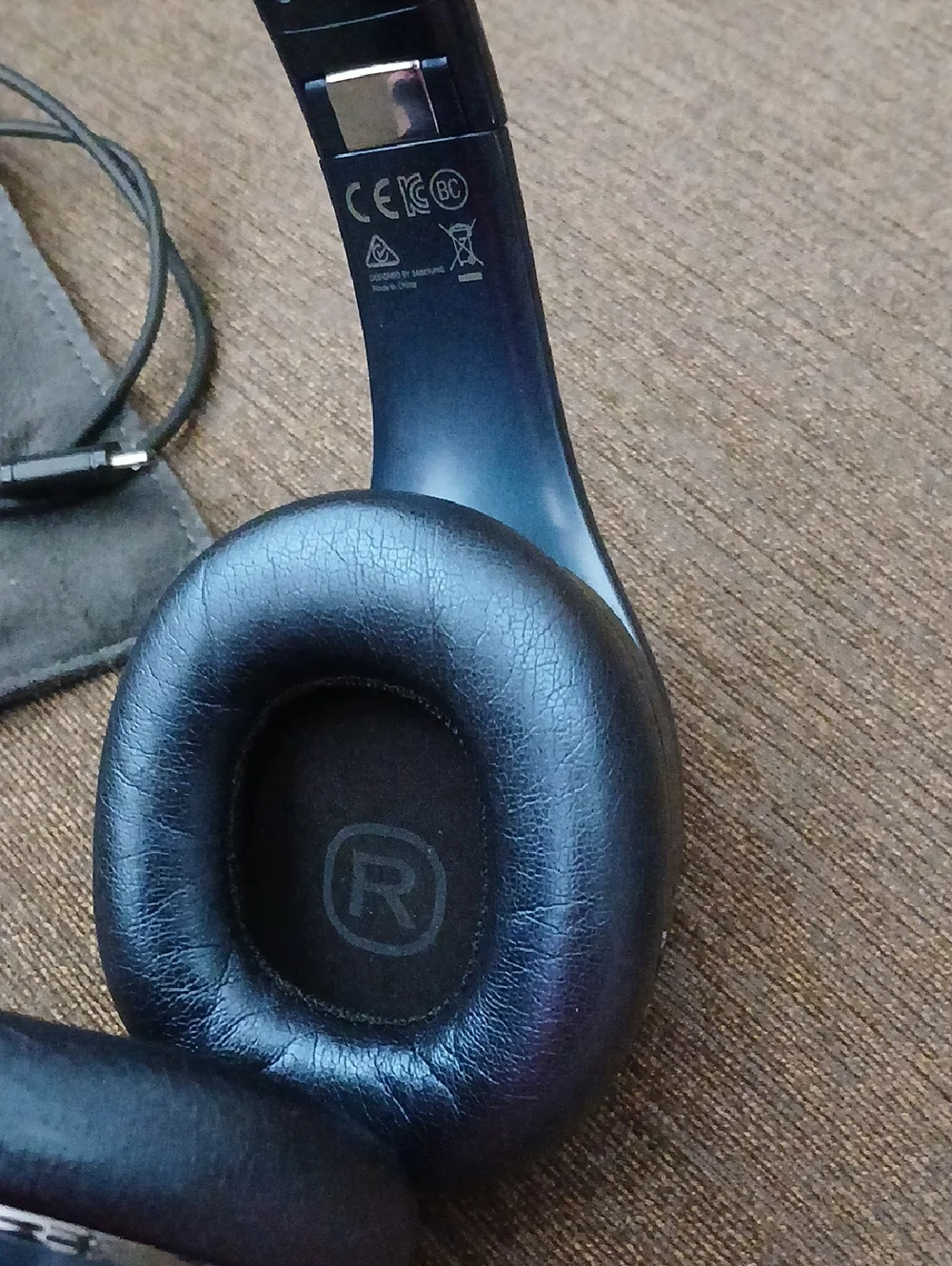 Samsung Level On Wireless Noise Canceling Headphones EN-PN900